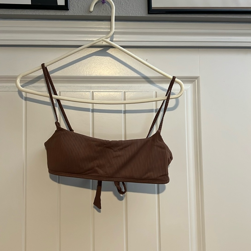 Monday swimwear Bahamas bikini top